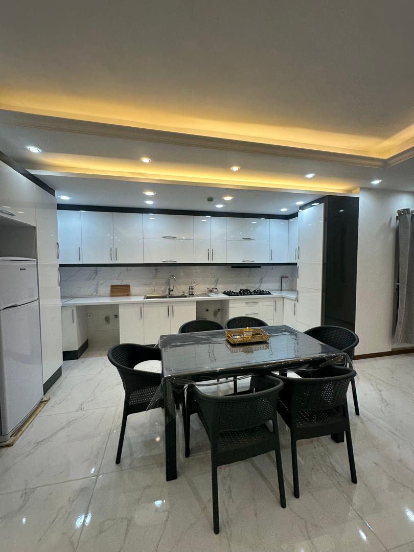 آپارتمان خانه خورشید واحد 5