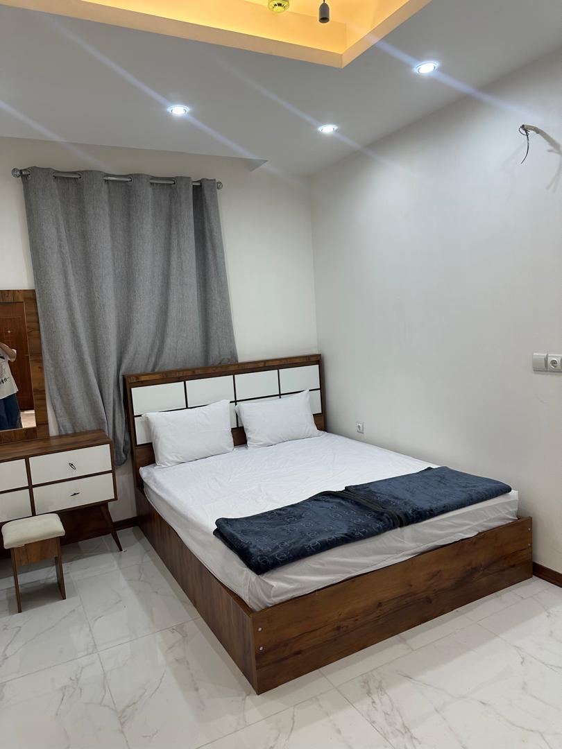 آپارتمان خانه خورشید واحد 8