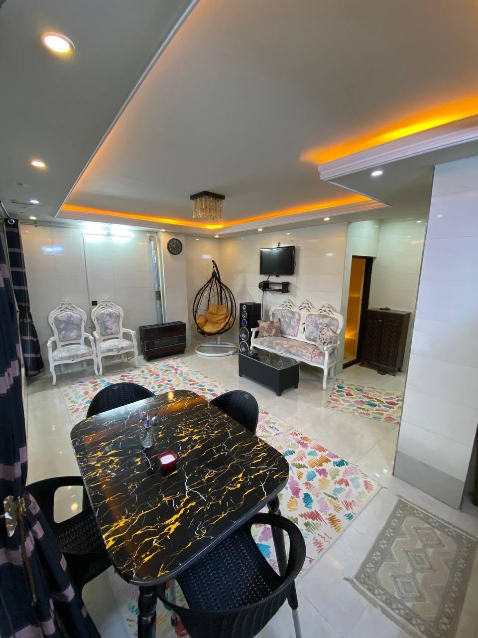 دوخوابه با حوضچه آبگرم گوگردی لاریجان