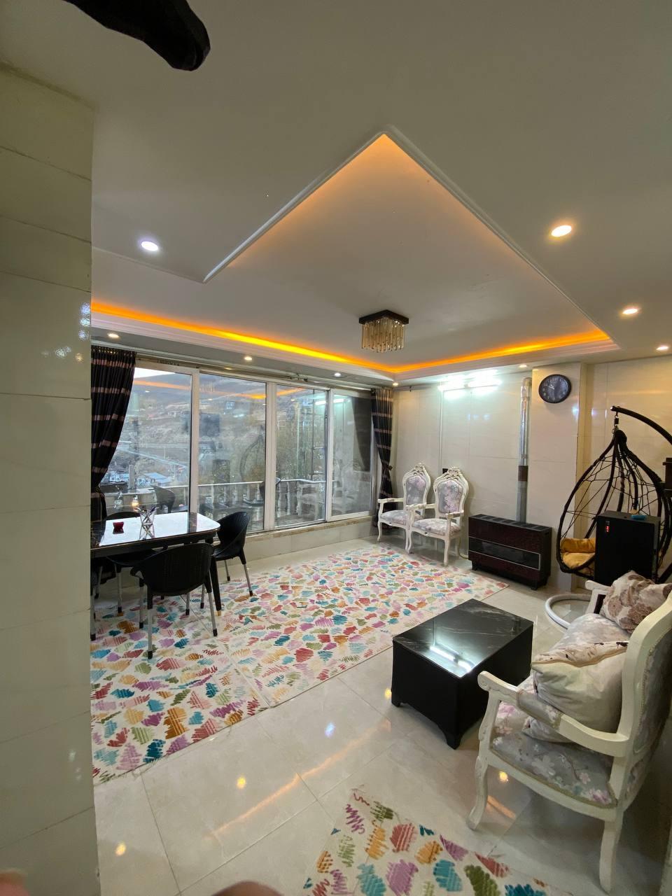 دوخوابه با حوضچه آبگرم گوگردی لاریجان