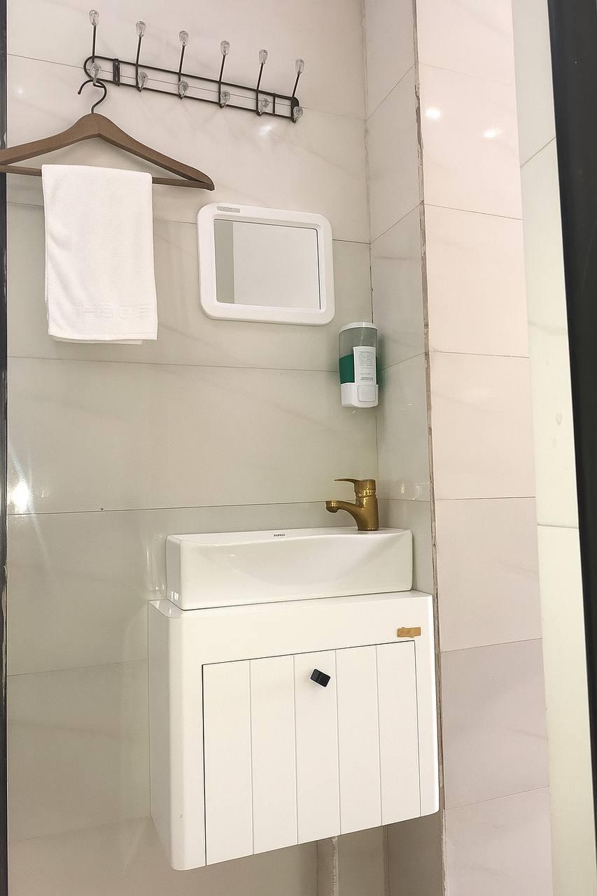 دوخوابه با حوضچه آبگرم گوگردی لاریجان