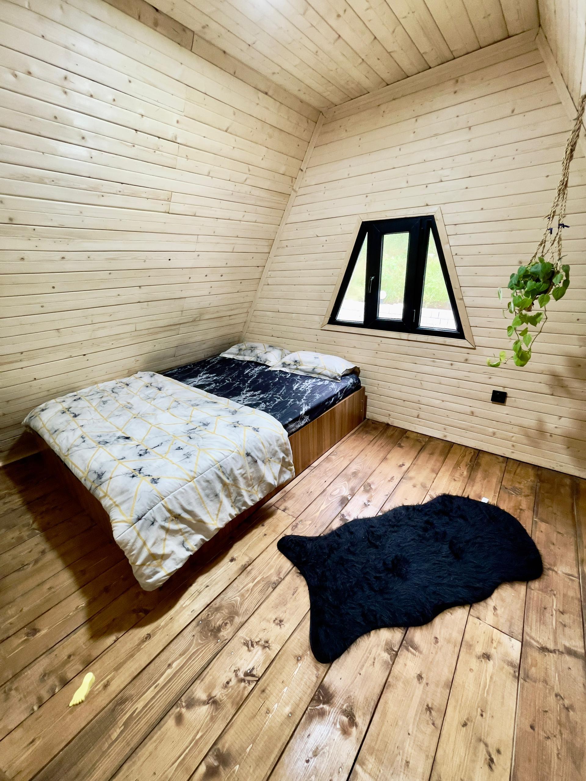 کلبه دوبلکس سوئیسی جانا با جکوزی