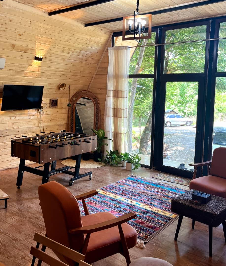 کلبه سوئیسی جنگلی تی تی