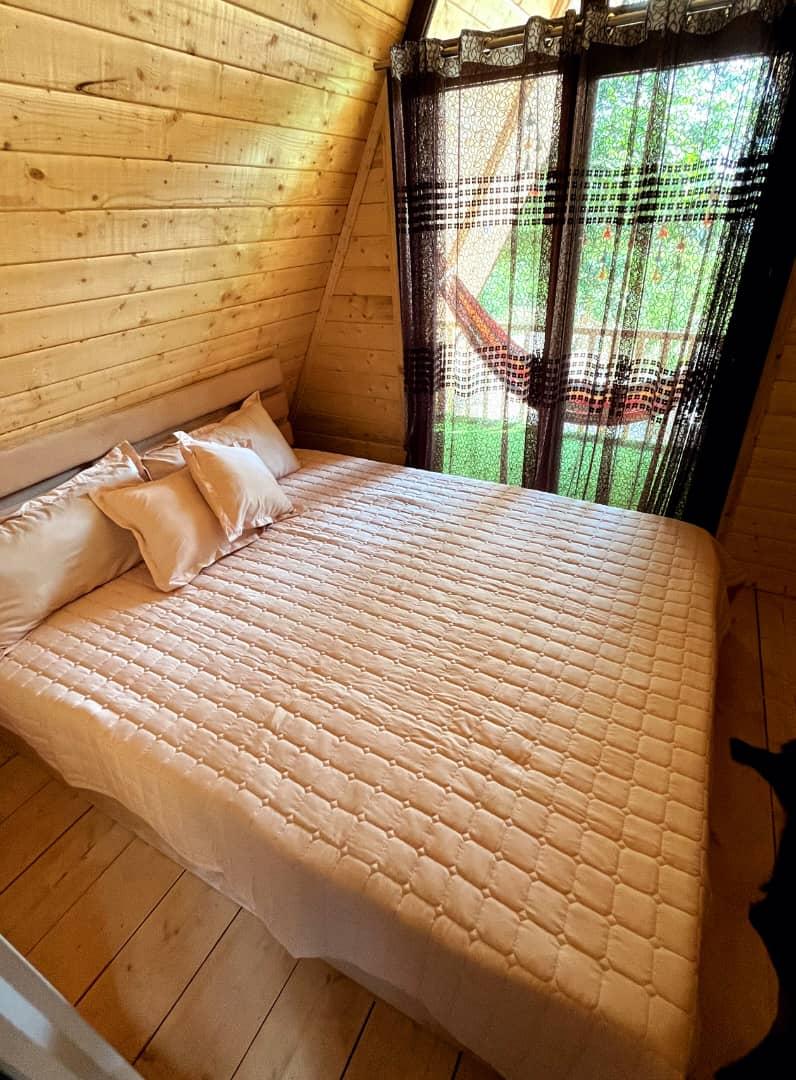 کلبه سوئیسی جنگلی تی تی