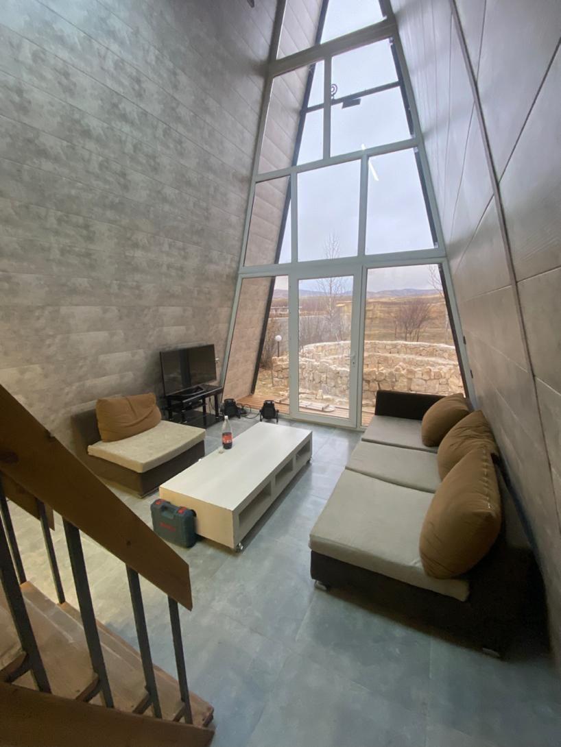 کلبه سوئیسی دو خواب برکه