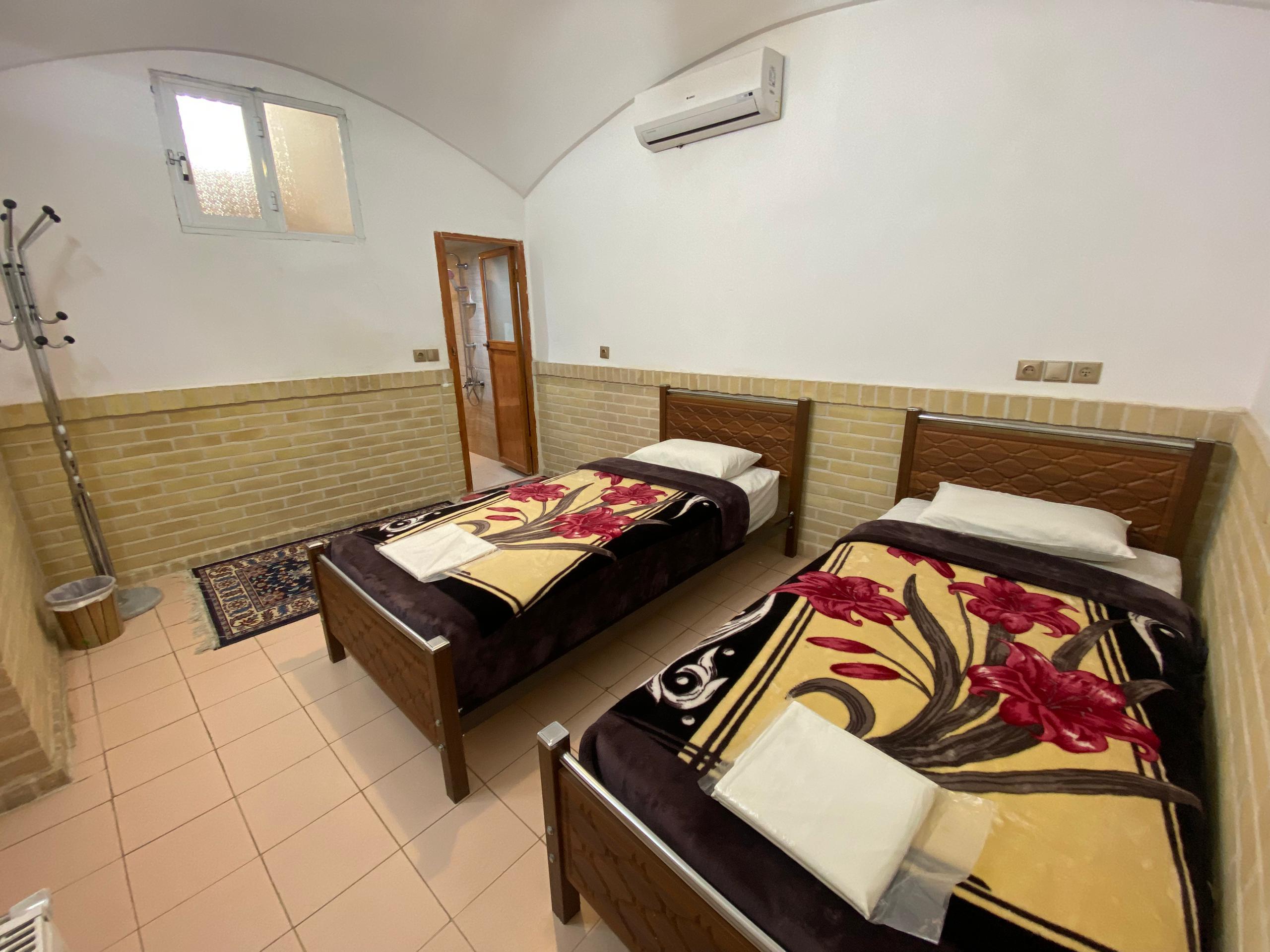 اقامتگاه سنتی آمیرزا کاشان