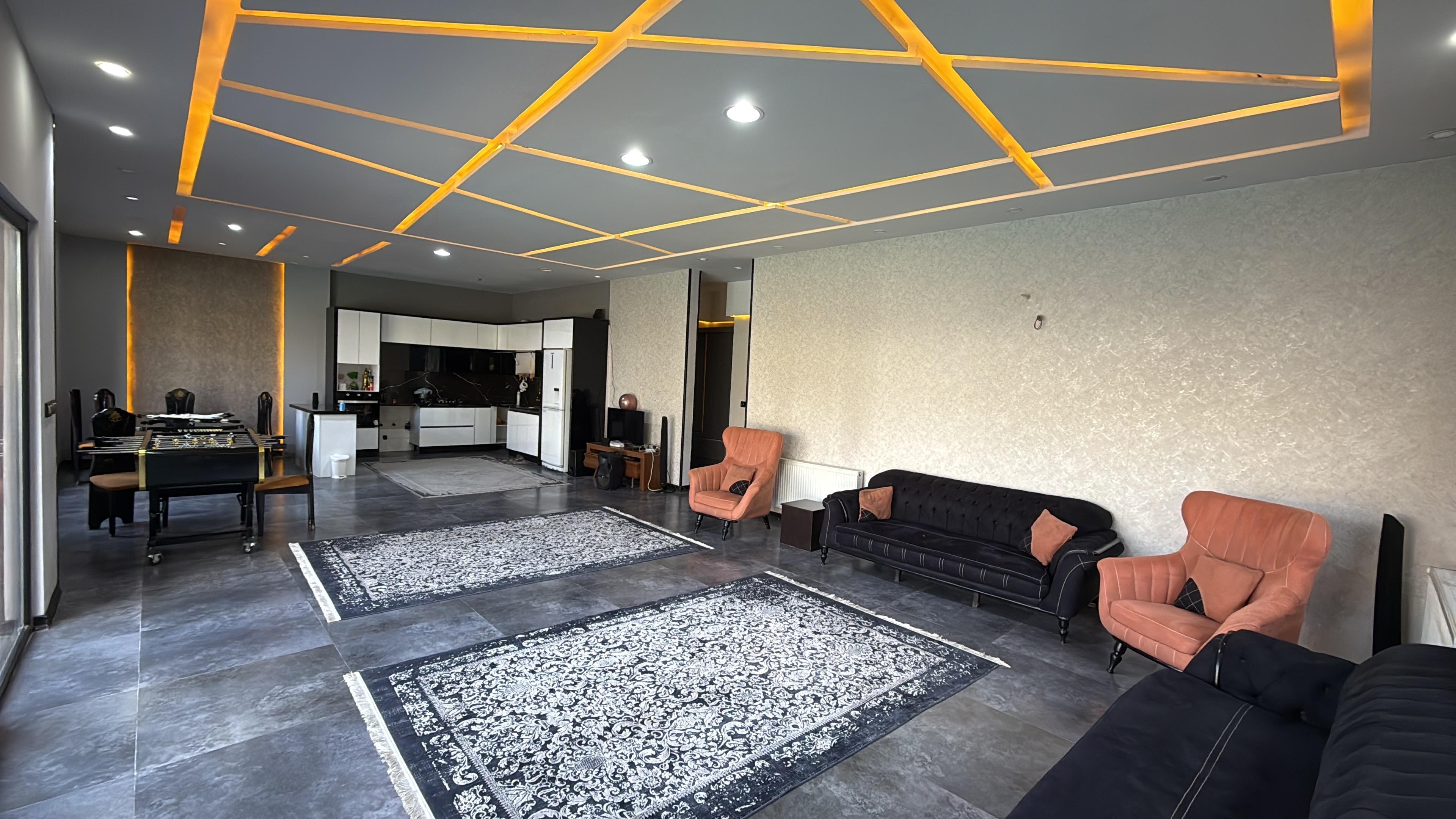 باغ ویلا مدرن و لوکس استخر آبگرم