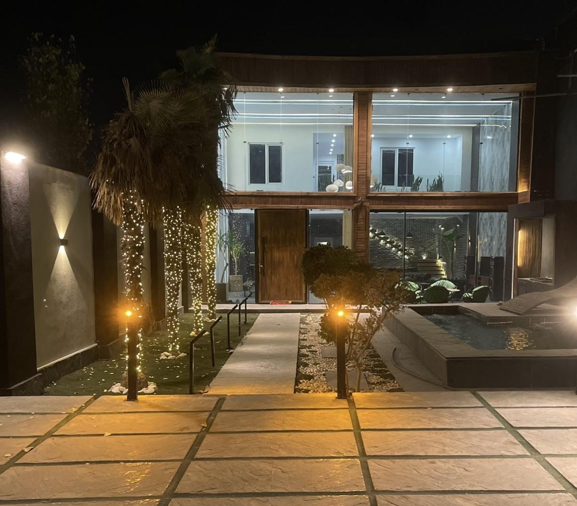 ویلا شهرکی سه خواب استخردار آسایش