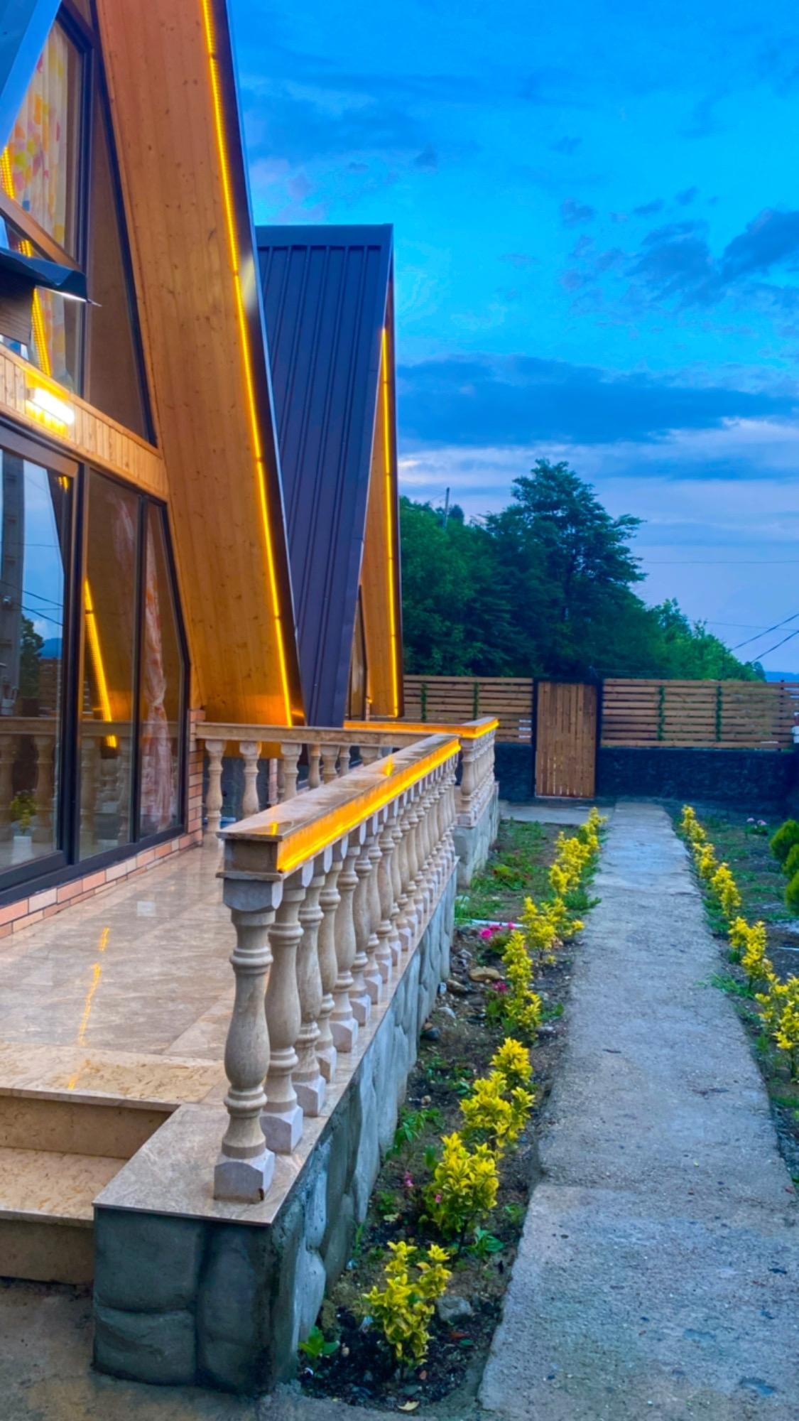 کلبه سوئیسی جنگلی وارش