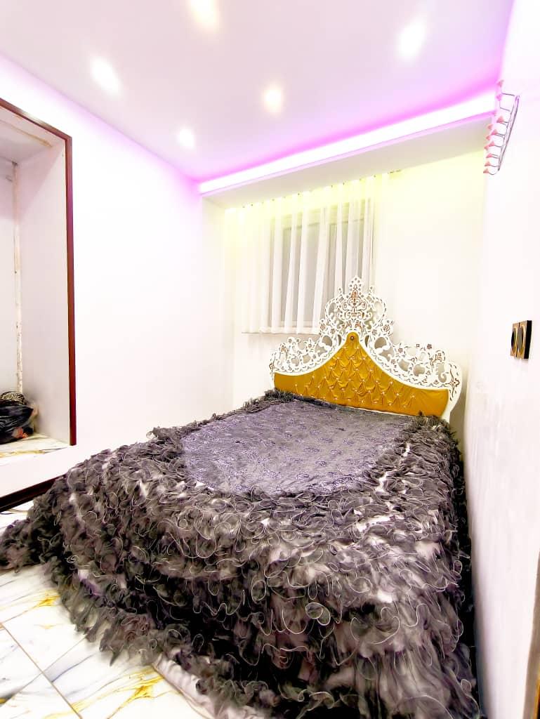 ویلا باغ دو خواب فول امکانات یک خواب مستر