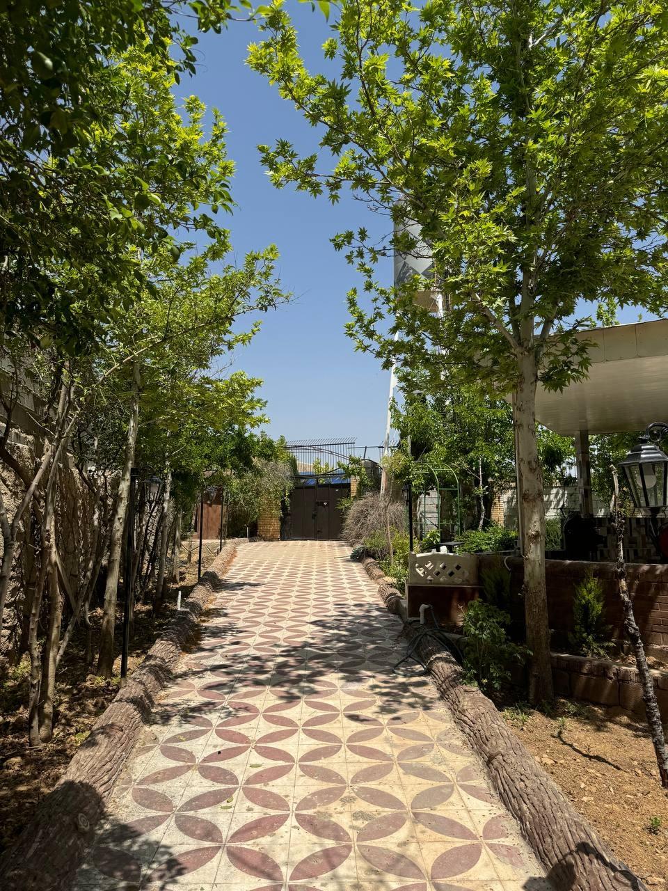 ویلا باغ بااستخر آب گرم درشیراز