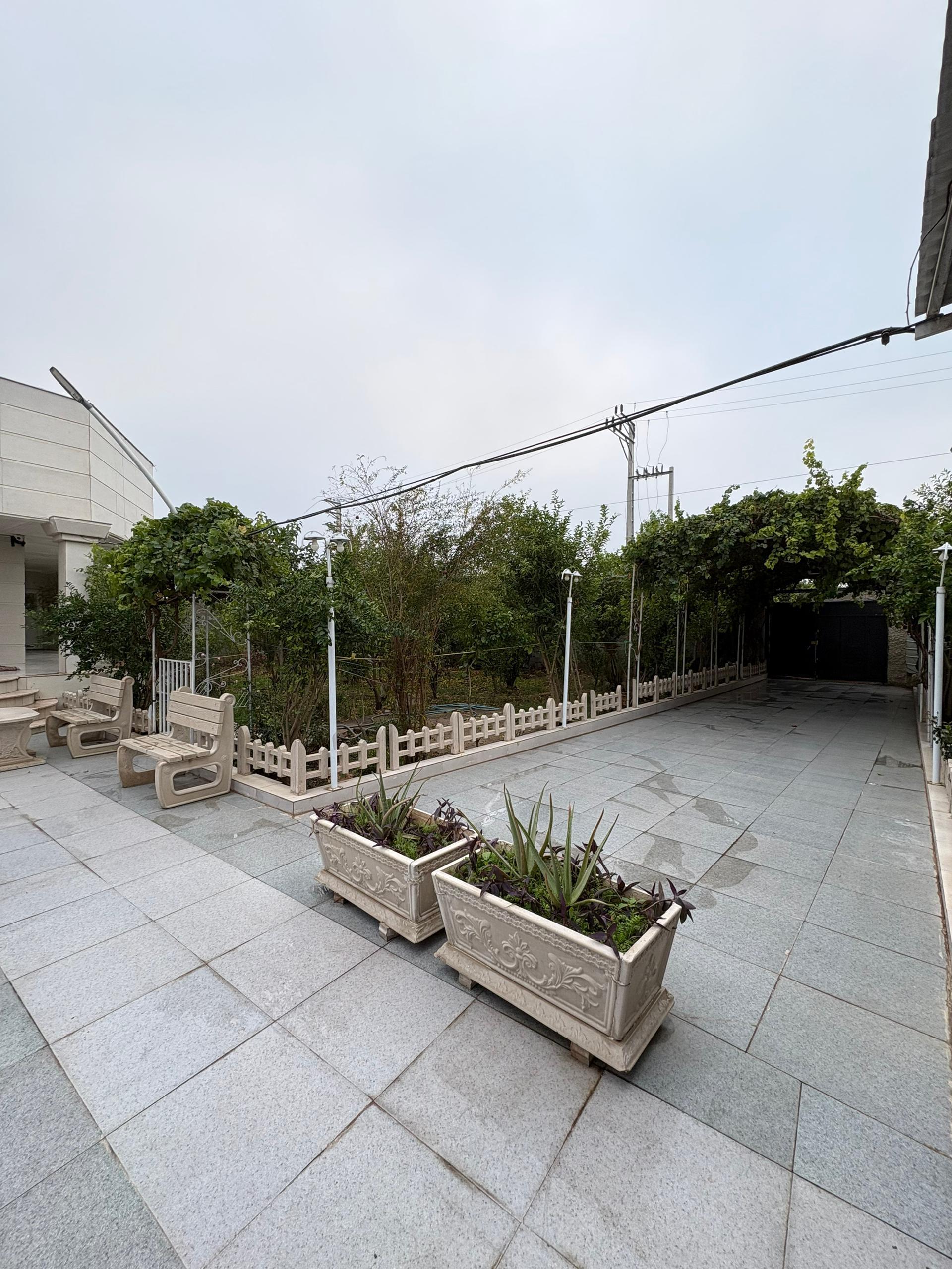 عمارت دو خوابه استخردار ابگرم مهستان