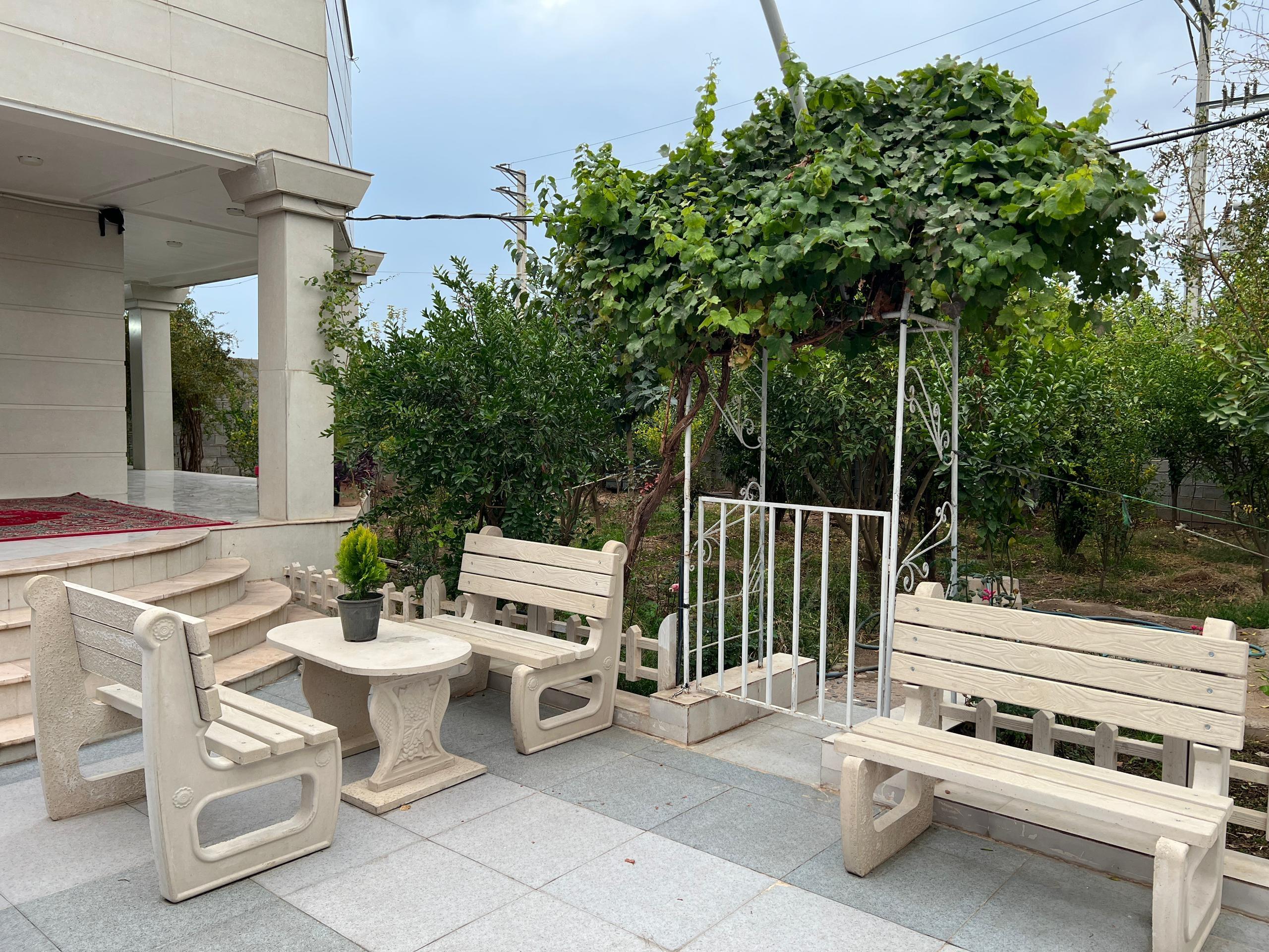 عمارت دو خوابه استخردار ابگرم مهستان