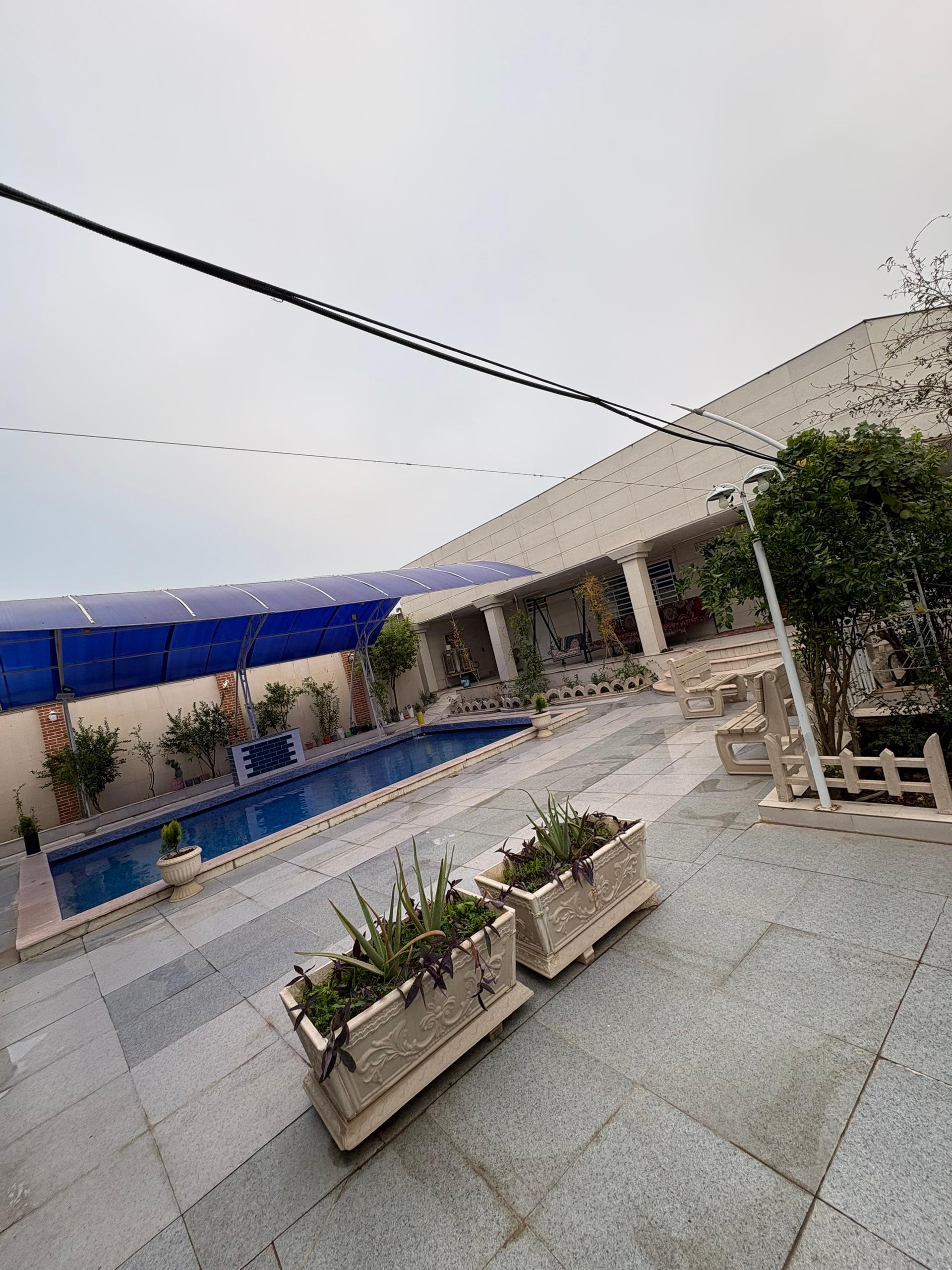 عمارت دو خوابه استخردار ابگرم مهستان