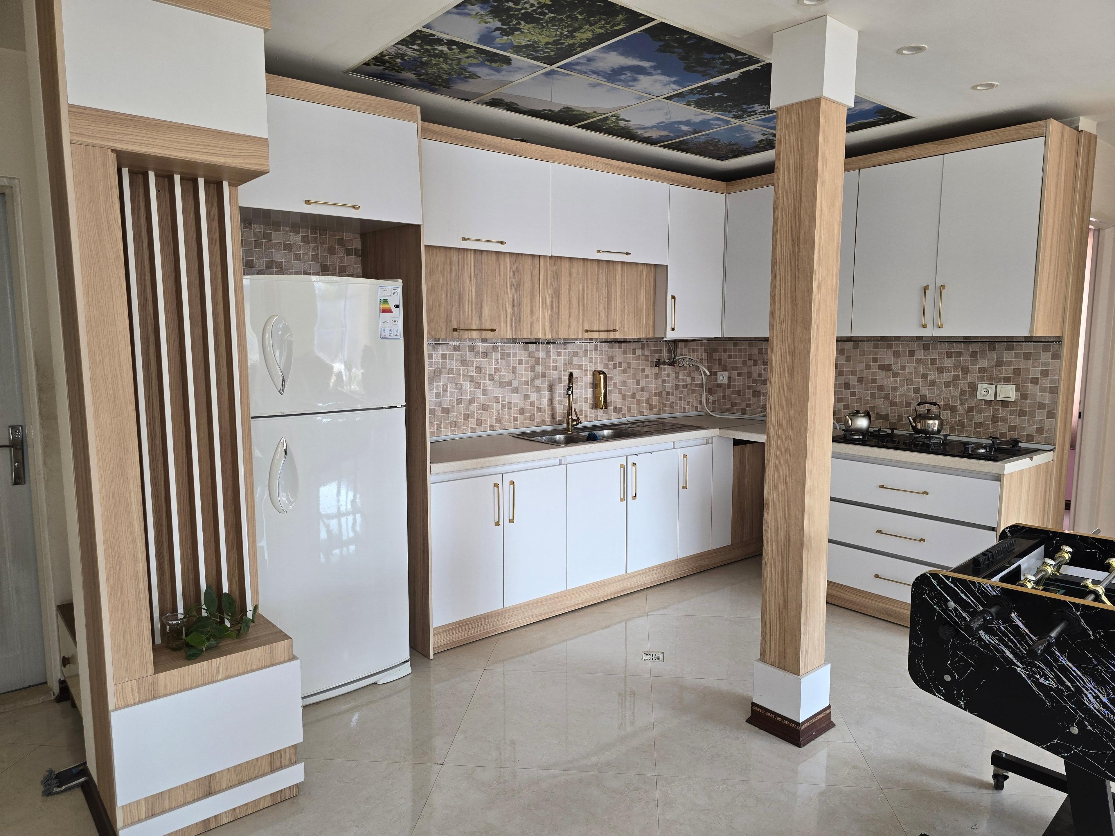 عمارت لاکچری گلها با استخر آبگرم