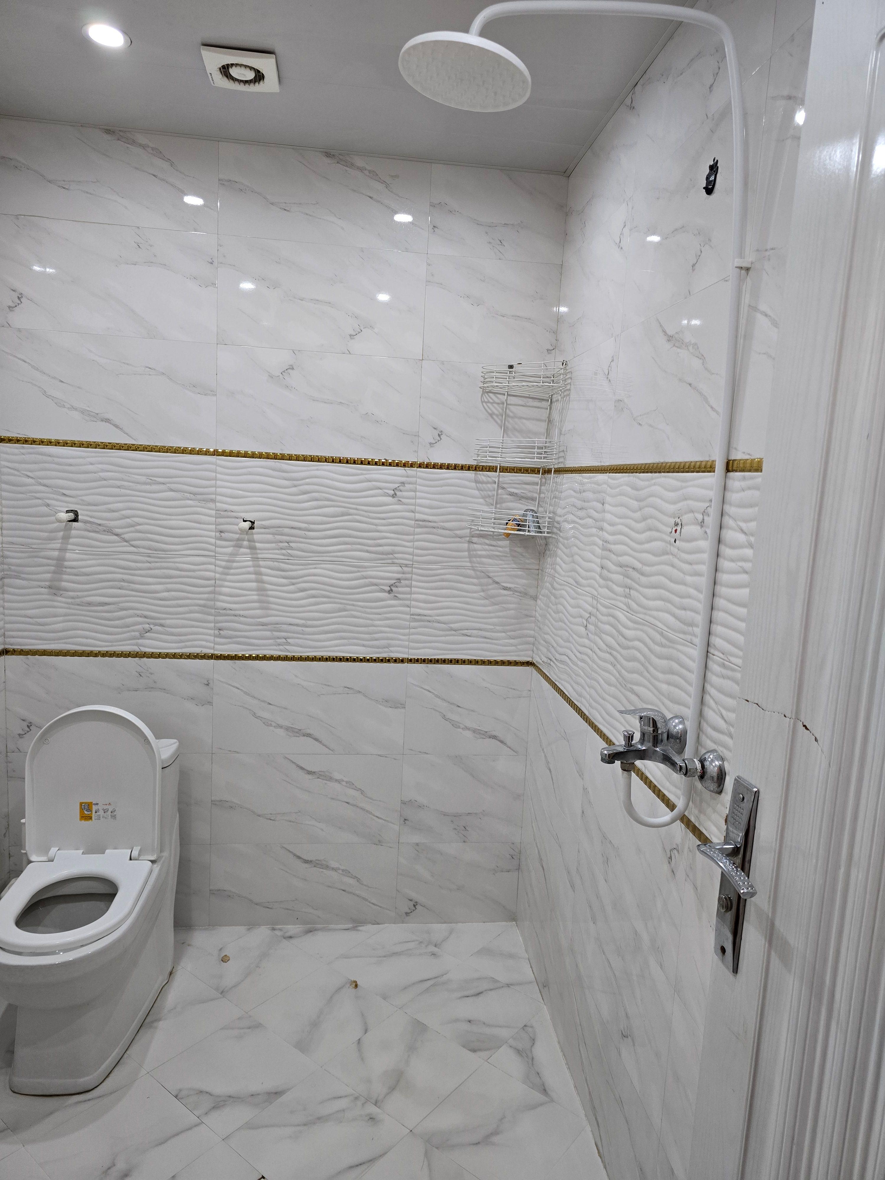 عمارت لاکچری گلها با استخر آبگرم