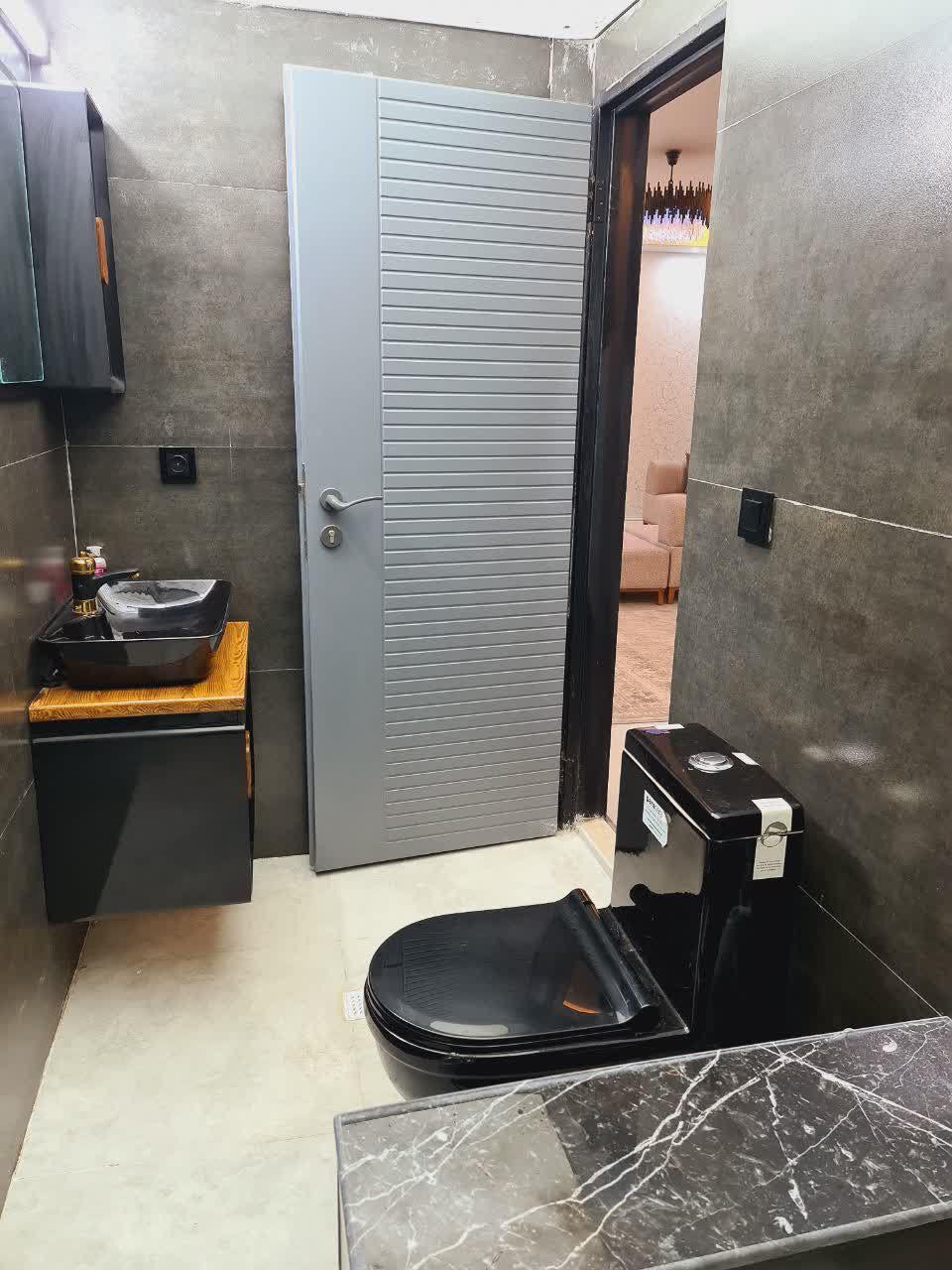 کلبه سویئسی دو خواب استخر چهار فصل