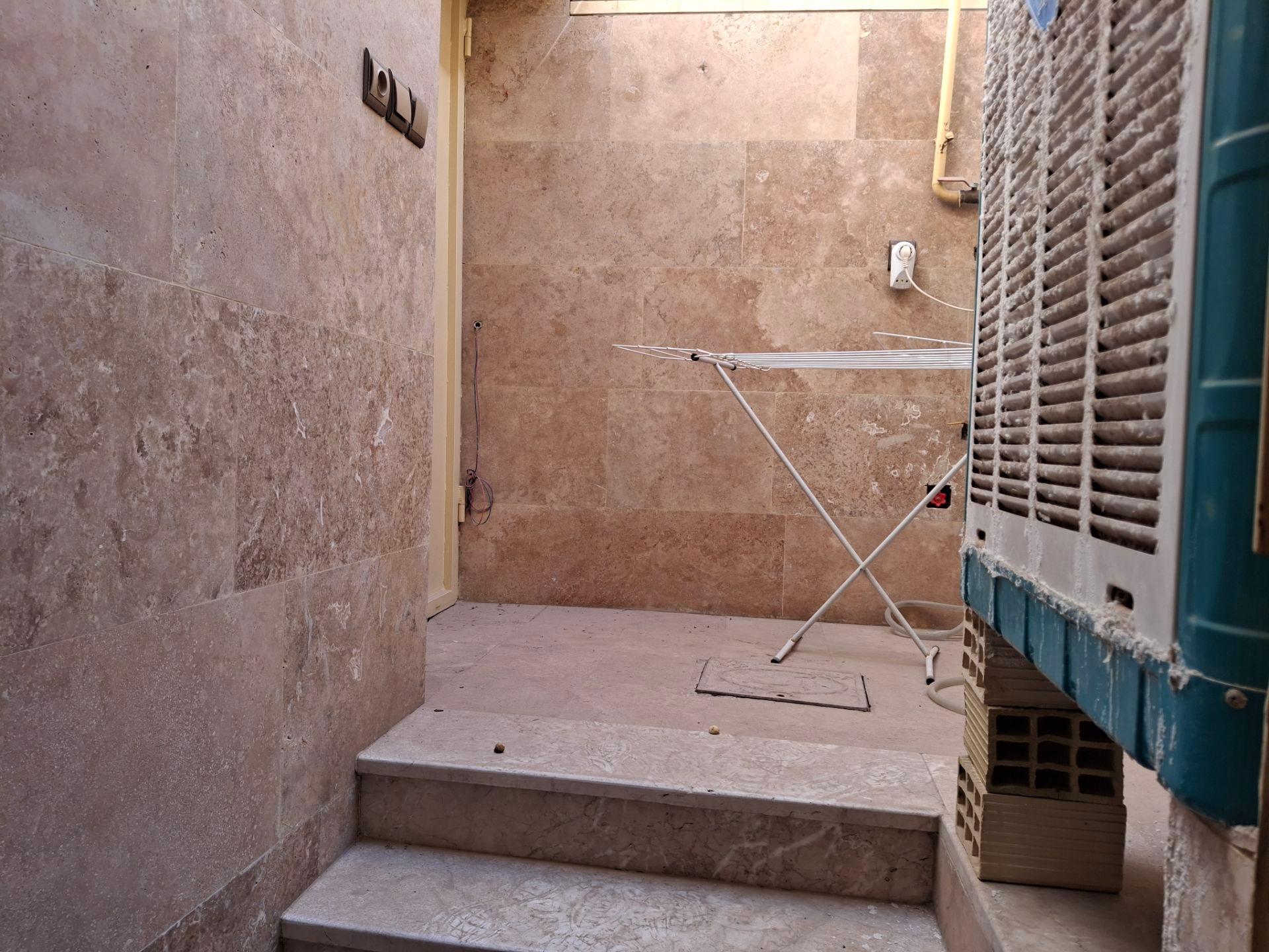 خانه مسافر واحد چهار زیرهمکف