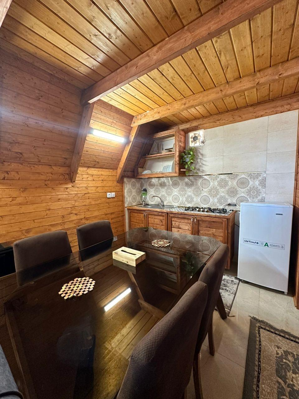 کلبه سویسی جکوزی دار هایلین