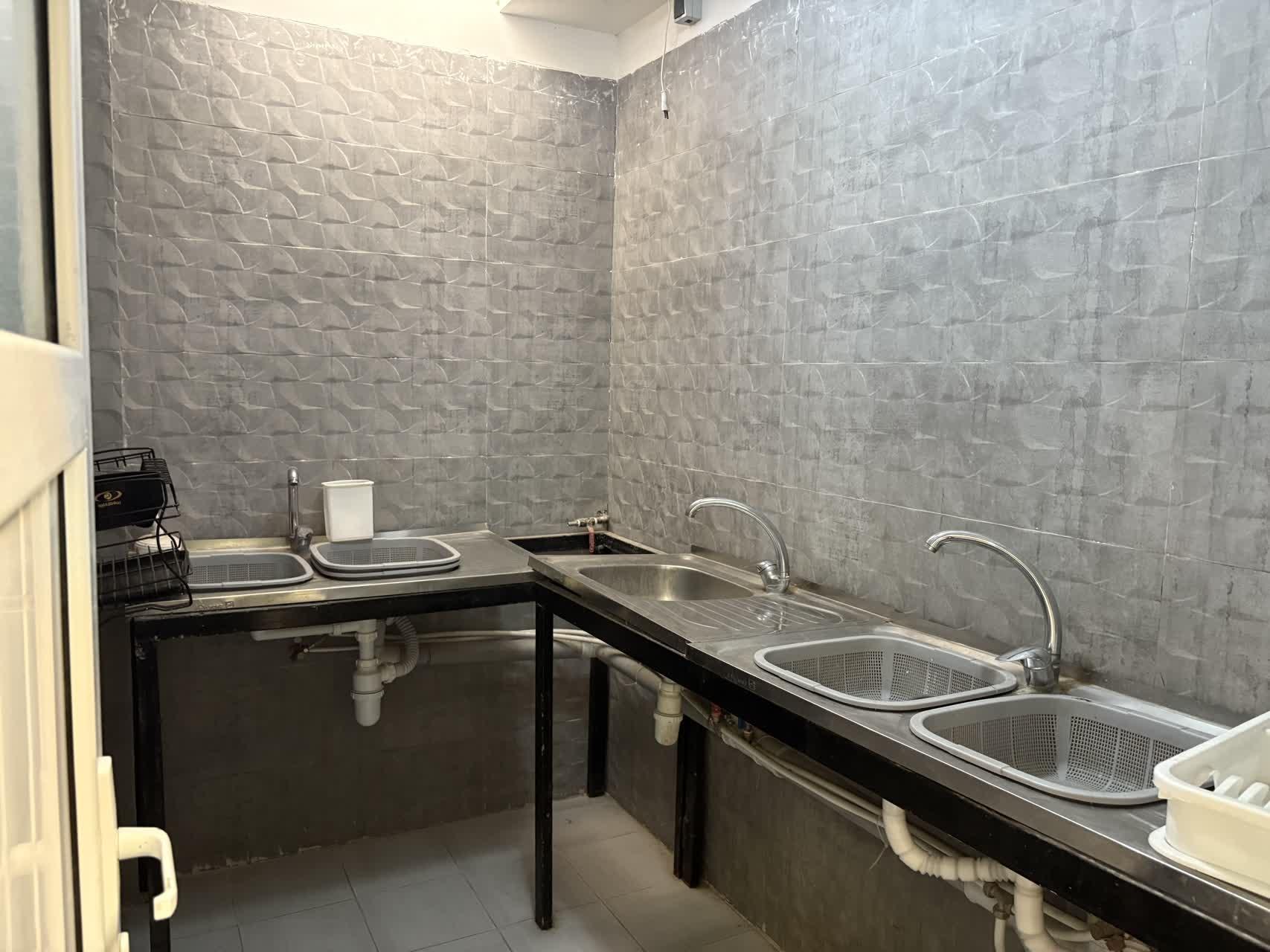 پانسیون خوابگاه بانوان و دخترانه فرهنگ و اندیشه