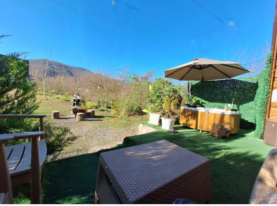 کلبه چوبی سوئیسی فرشاد