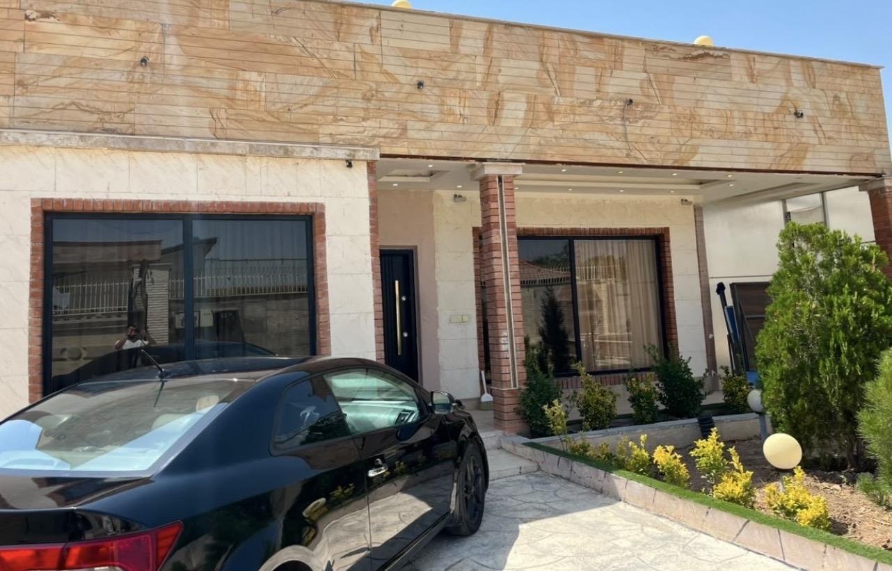ویلای استخردار سرپوشیده چهارفصل آرنا