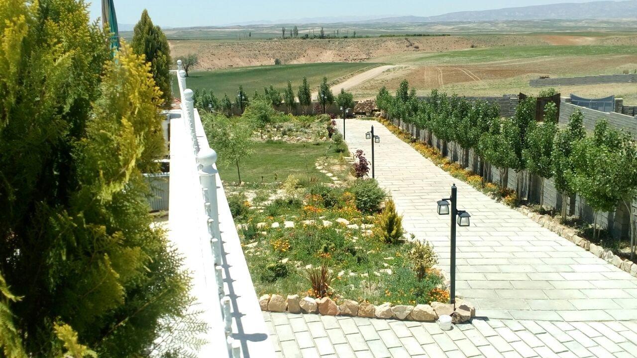 اجاره روزانه باغ شهری در شیراز