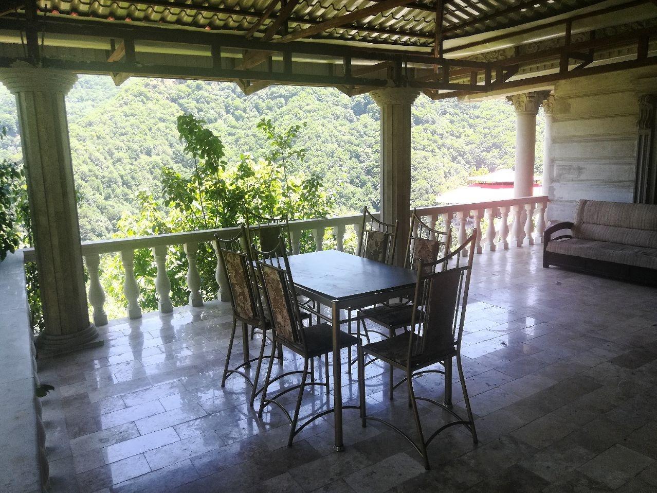 ویلای استخردار گردنه حیران روستای گیلده