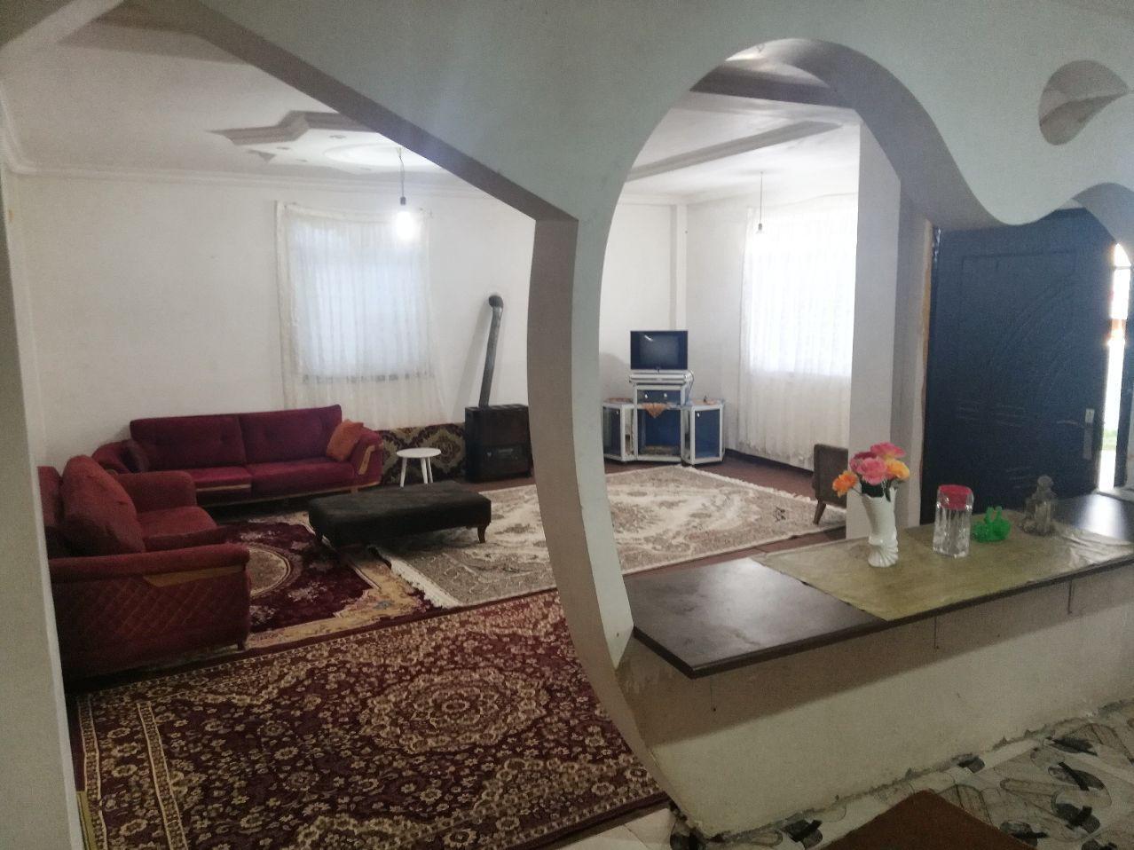 ویلا در تالش حیاط دار دربست کنار دریا