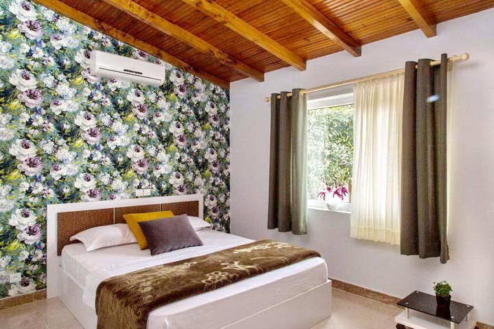 ویلای ۴ خوابه ۲ استخره Vip داخل شهرک