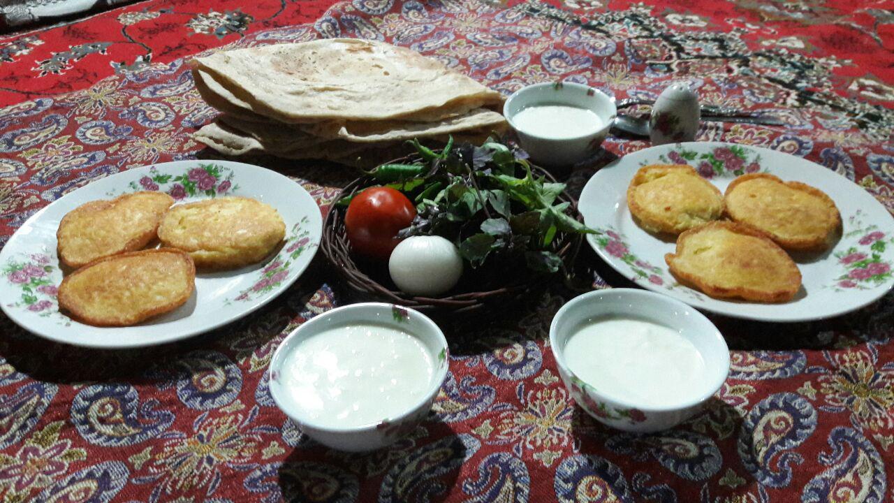 اقامتگاه بوم گردی چنارستان در درود نیشابور