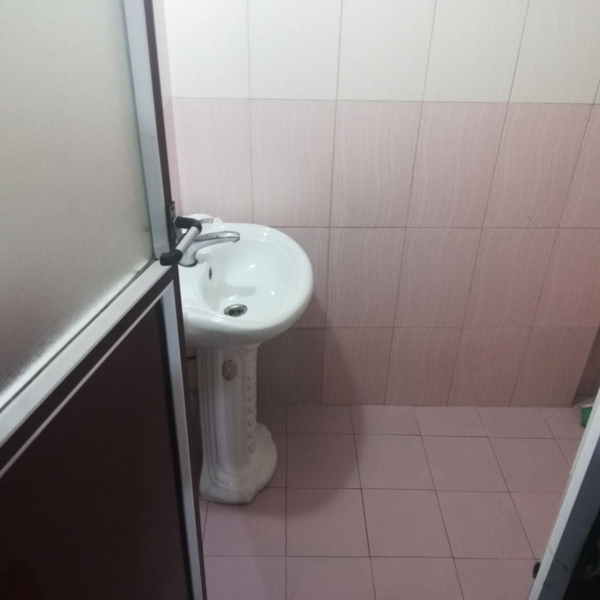 ویلا روی کوه و جنگل بر رودخانه اسالم