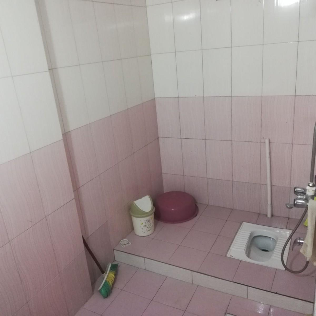 ویلا روی کوه و جنگل بر رودخانه اسالم