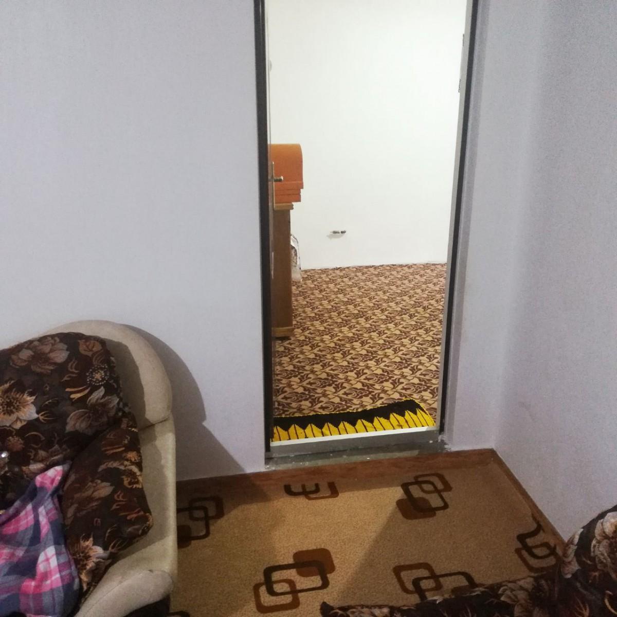 ویلا روی کوه و جنگل بر رودخانه اسالم