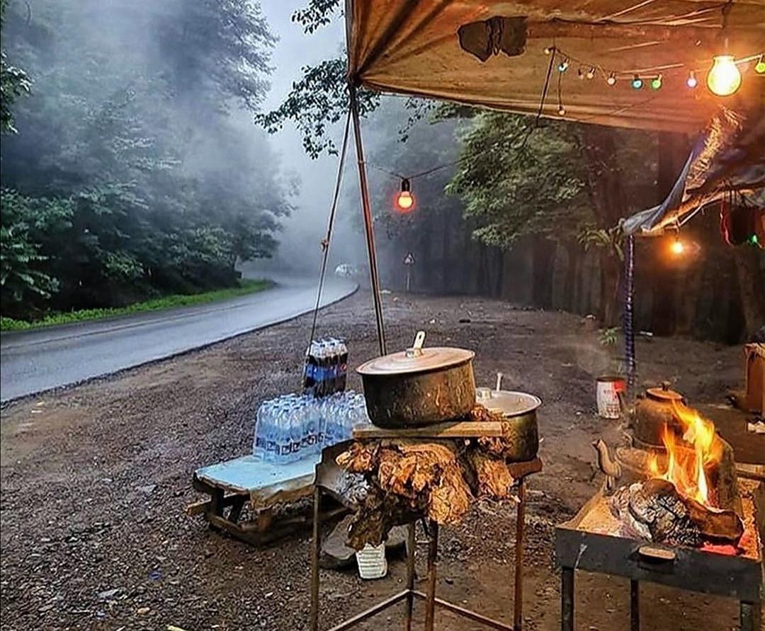 ویلا روی کوه و جنگل بر رودخانه اسالم