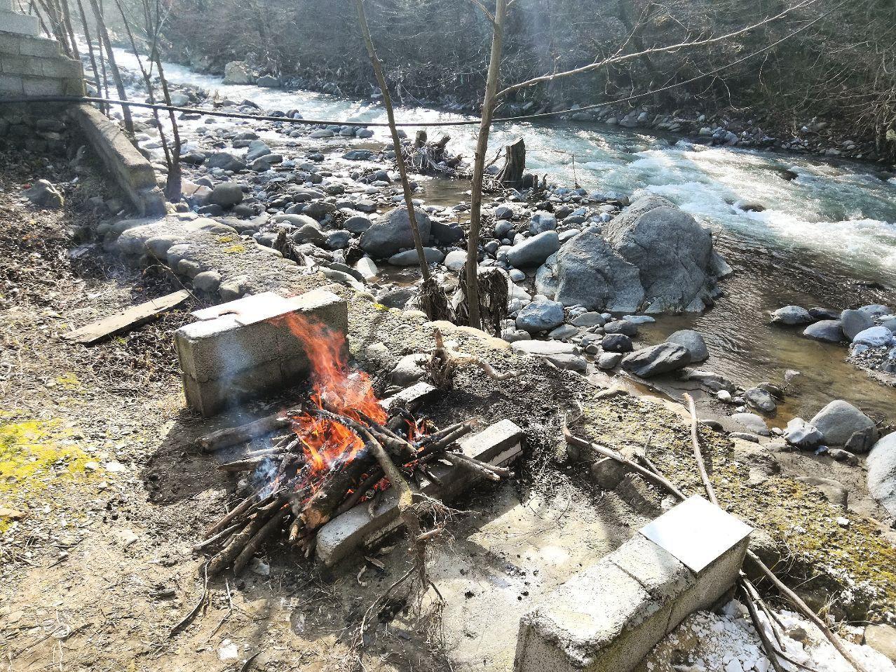 ویلا جنگلی دوبلکس با آلاچیق مسقف بر رودخانه اسالم