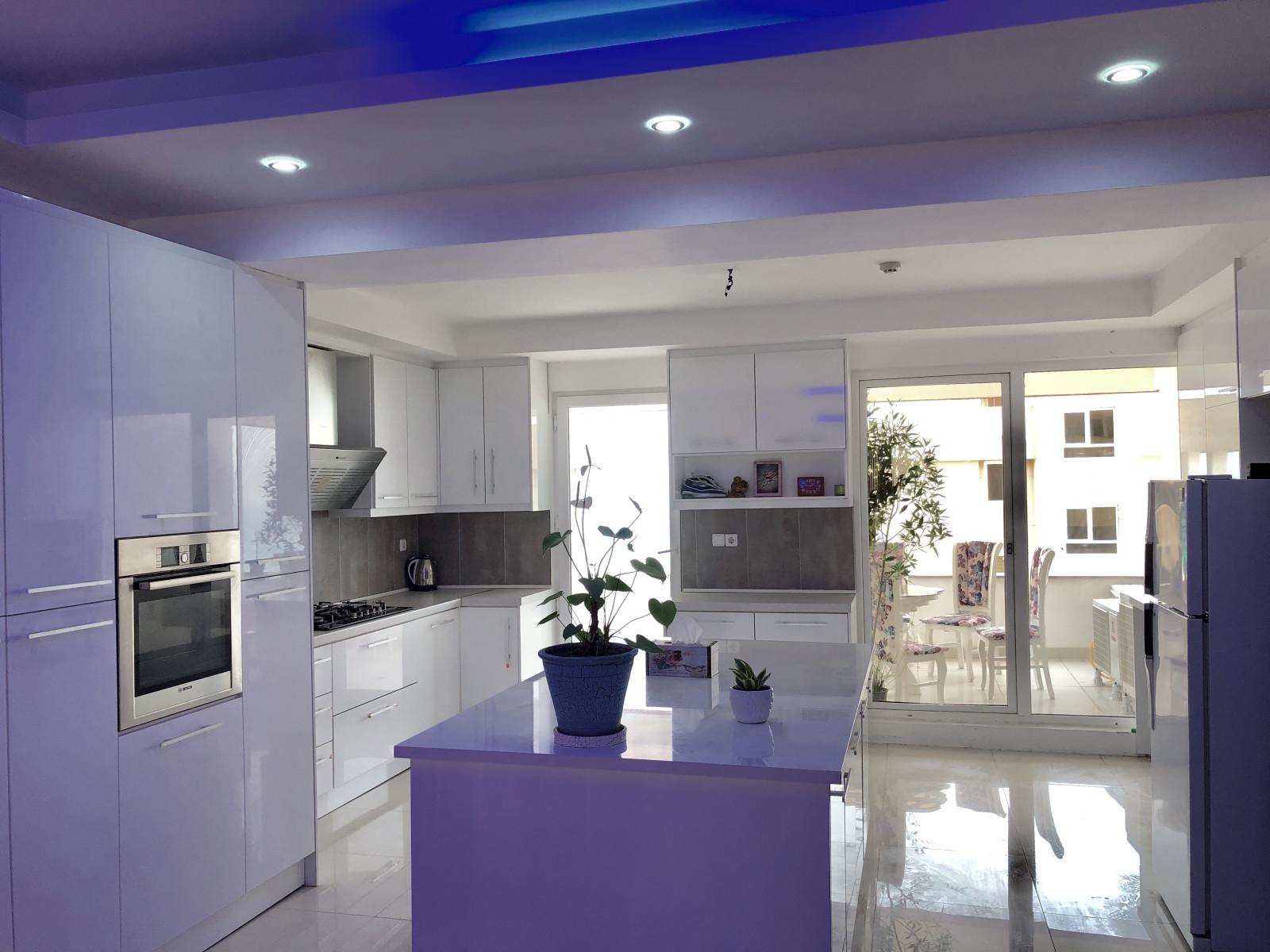 رزرو آپارتمان مبله چهار خواب در کیش