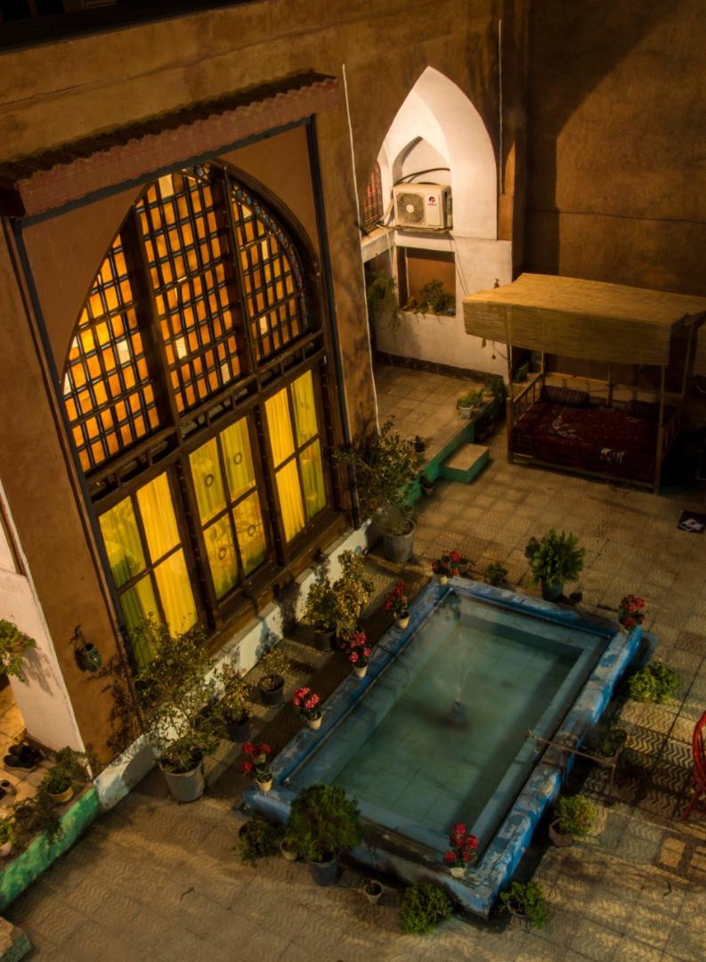 اقامتگاه بوم گردی نارگل اصفهان