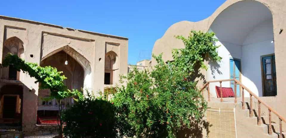 اجاره اقامتگاه بوم گردی در گناباد