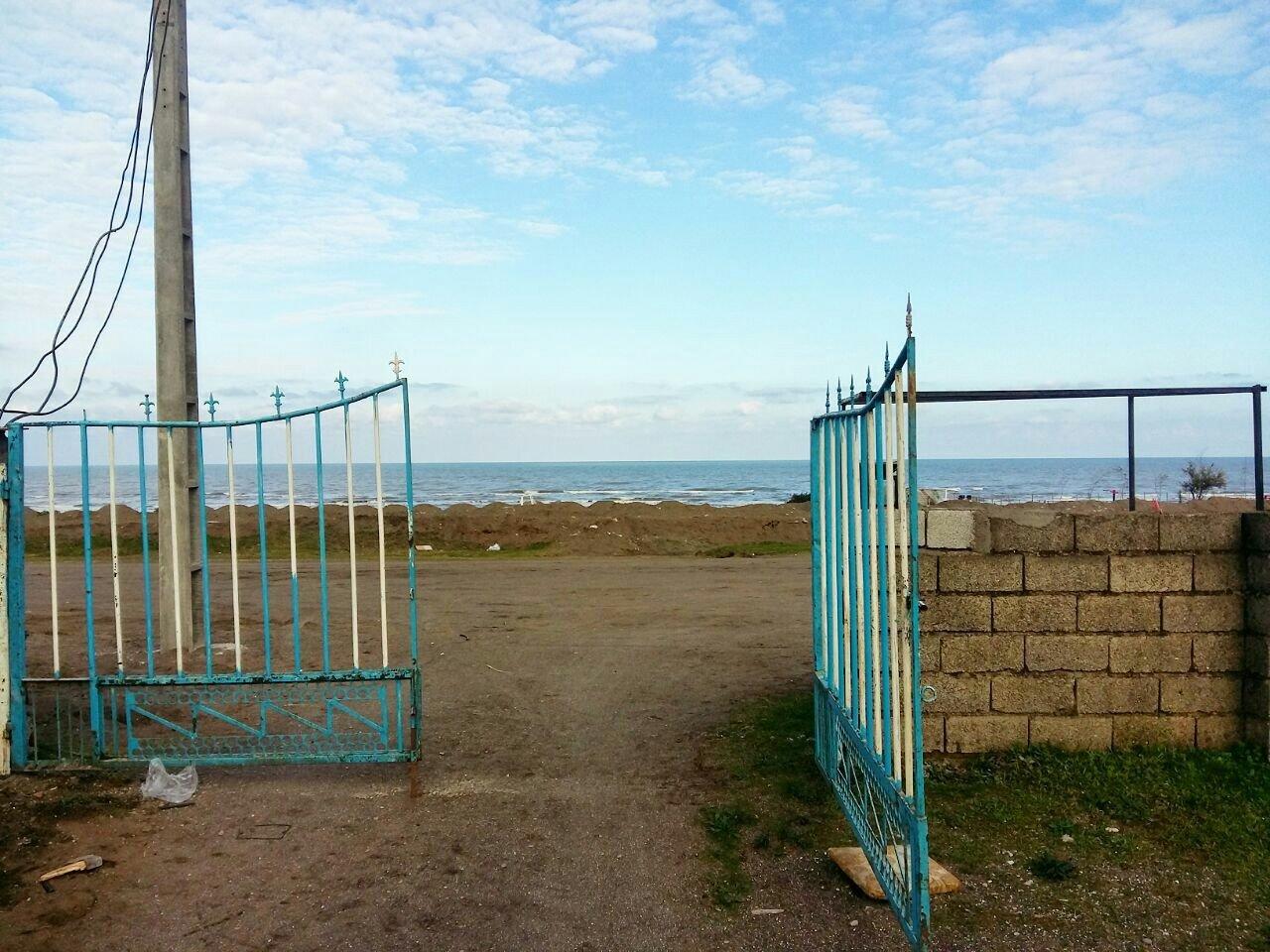 ویلا در تالش دو خواب لب ساحل گیسوم