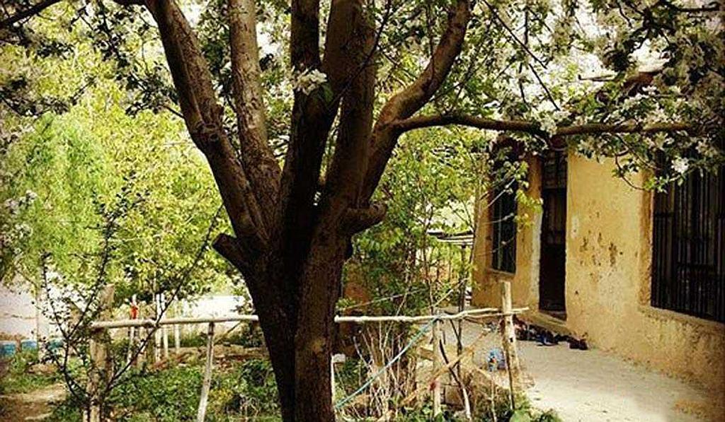 اقامتگاه بوم گردی بوم کلبه کهکران در سپیدان