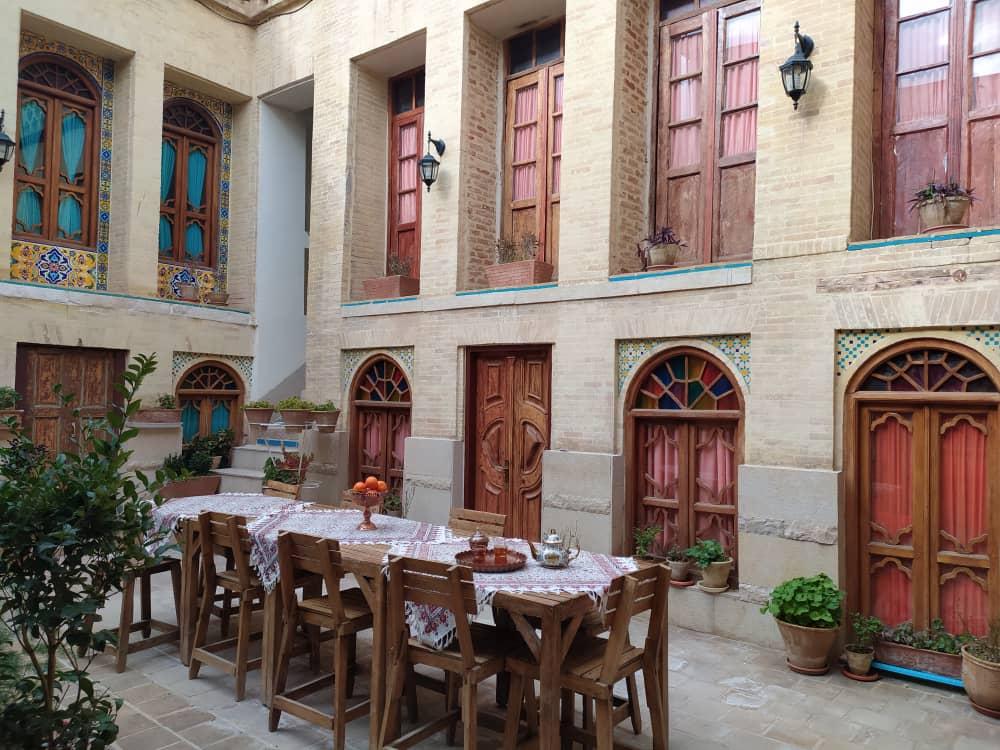 رزرو اقامتگاه بوم گردی لوتوس در شیراز