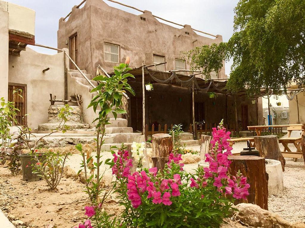 اقامتگاه بوم گردی نصوری در سیراف