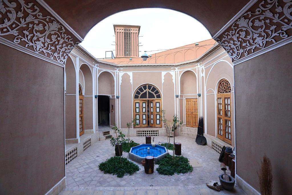 اقامتگاه بوم گردی نارنجستان یزد