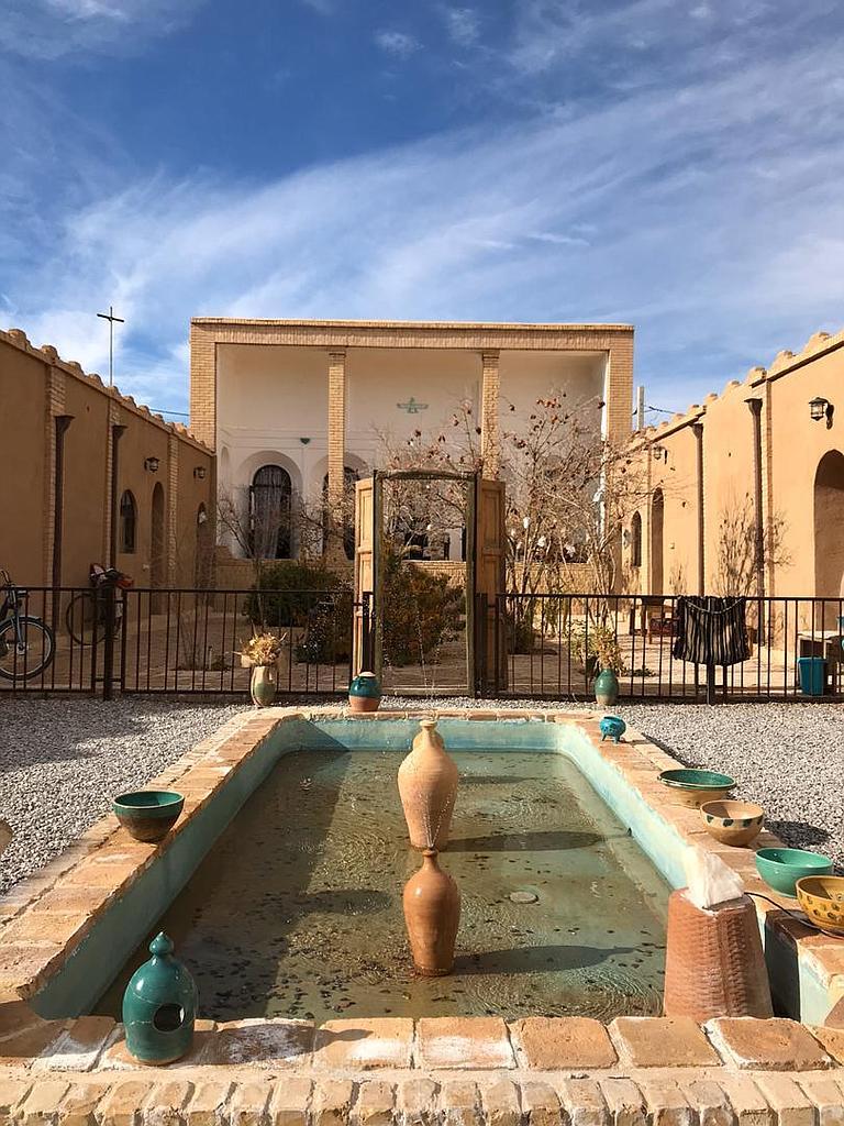 اجاره اقامتگاه بوم گردی درافشان در آباده