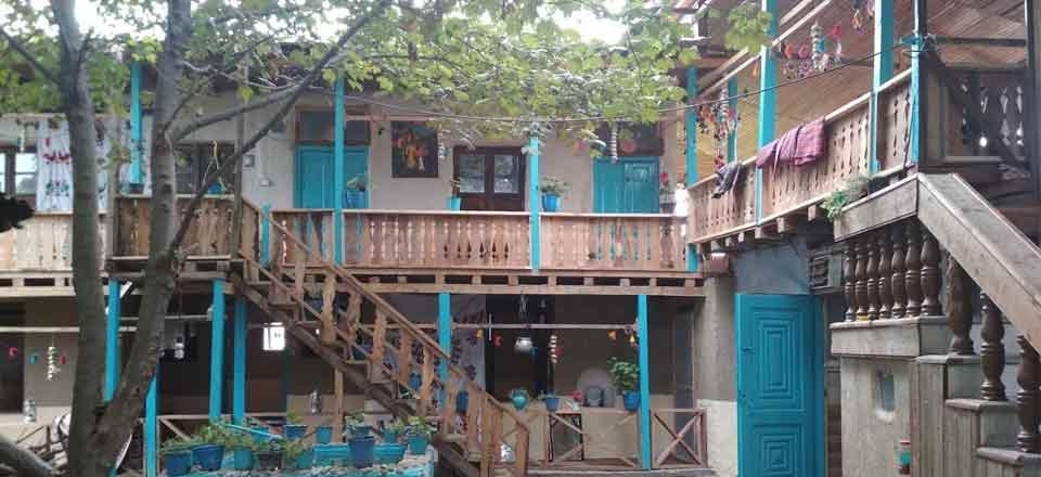 اقامتگاه بوم گردی عاروس ویشه پریدار در آمل