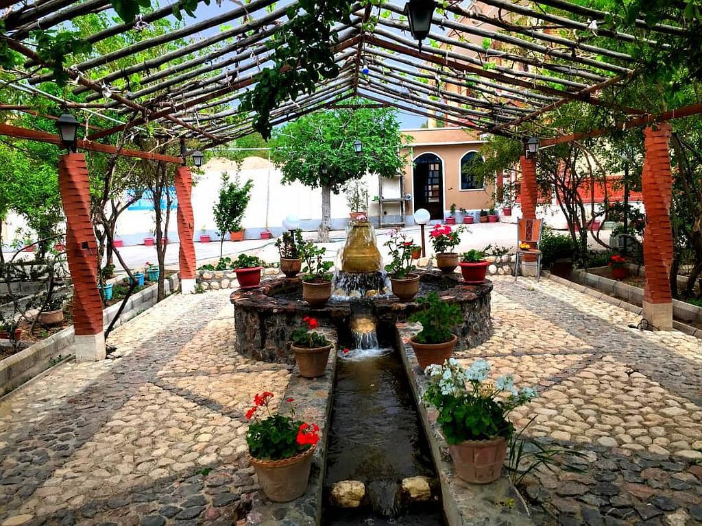 اجاره اقامتگاه بوم گردی گدین در ماهان