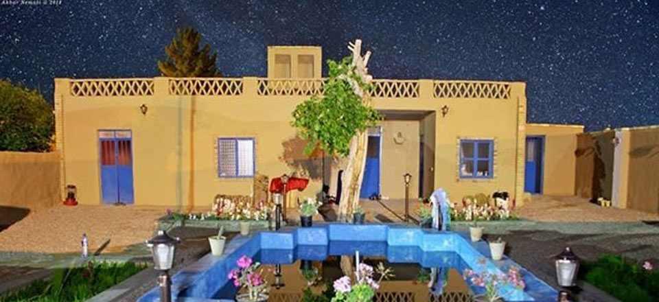 اجاره اقامتگاه بوم گردی آستو در طبس