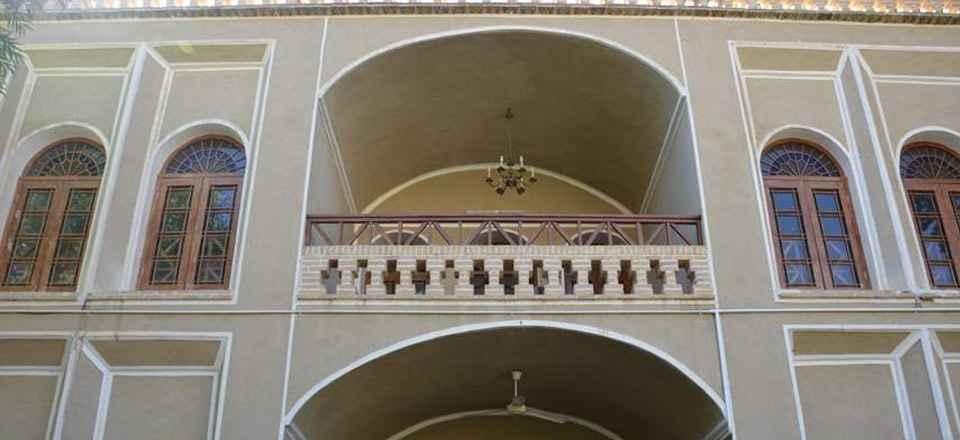 اقامتگاه بوم گردی حاجی خان در تفت