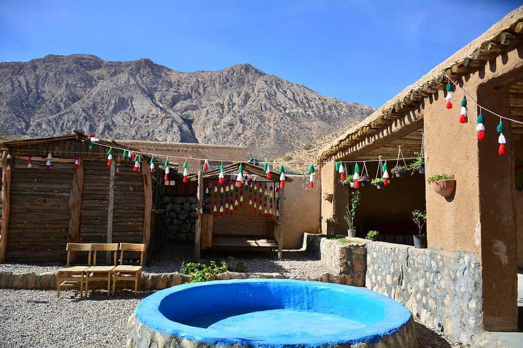 اقامتگاه بوم گردی آسمان آبی در فسا